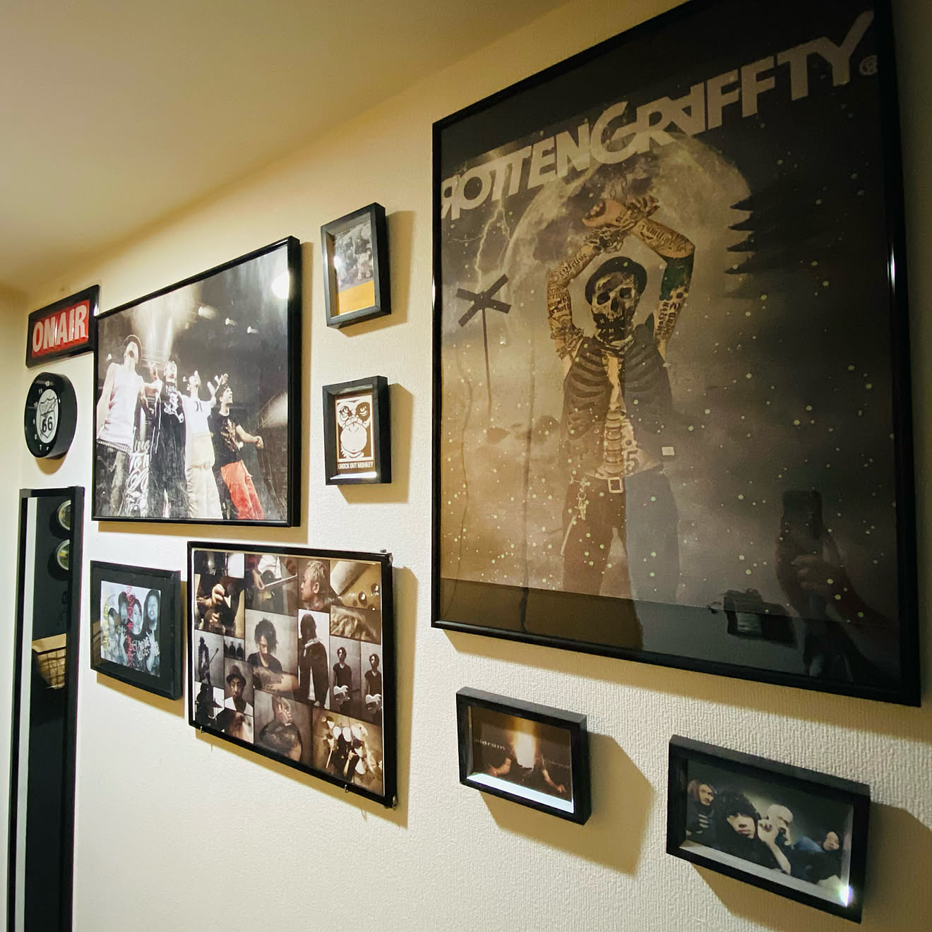 コーナン/paymoneytomypain/ONE OK ROCK/ロットングラフティー/マキシマムザホルモン...などのインテリア実例 20201102 202034