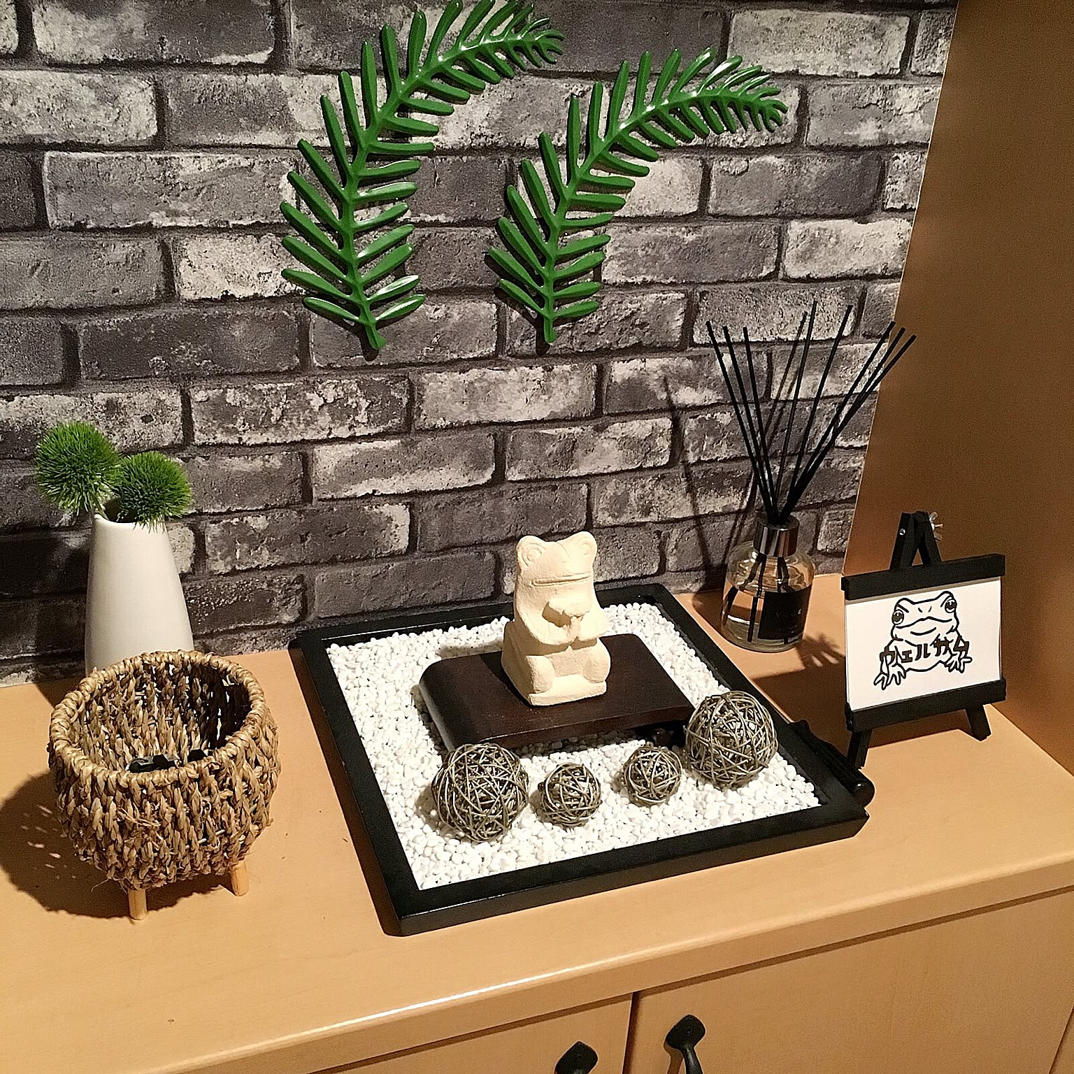玄関/入り口/玄関ディスプレイ/切り絵/ウェルカムボードDIY/セリアのカゴ&hellip;などのインテリア実例 20170623 2201