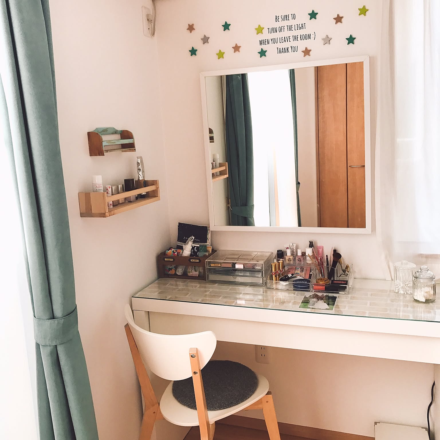 おしゃれなドレッサーでこだわりのメイクスペースに♡無印良品やIKEA、DIYなどの実例を厳選！ ｜ RoomClip（ルームクリップ）
