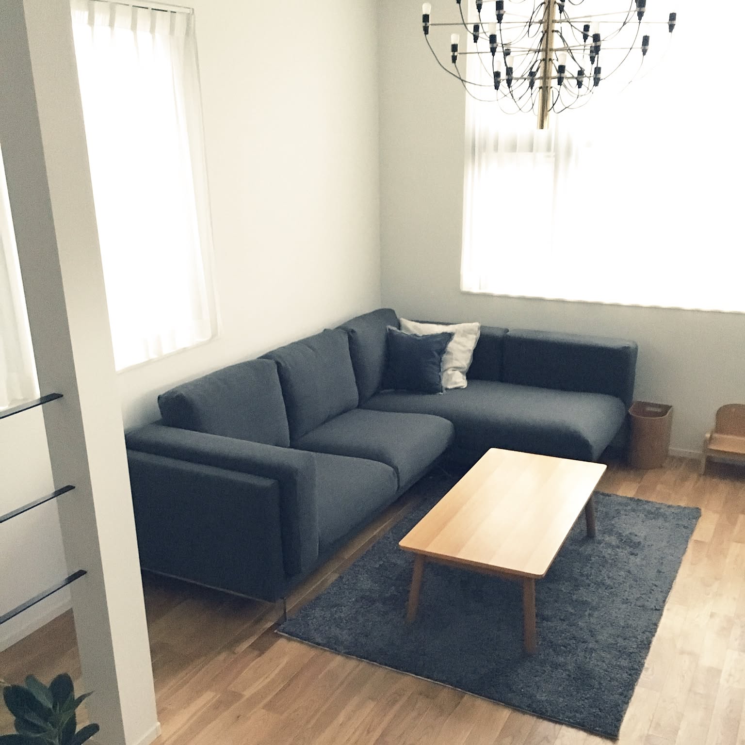 Lounge/IKEA/ソファ/いいね！ありがとうございます♪/緑のある暮らし/シャンデリア&hellip;などのインテリア実例 201604