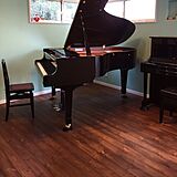 グランドピアノ&楽器の部屋の写真