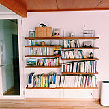 book shelfの写真