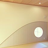 和室円窓の写真