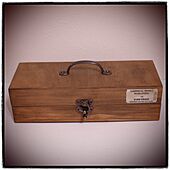 セリアの木箱で作る男前ウッドボックス by Vintageさん