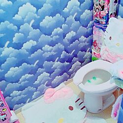 バス/トイレ/キティーちゃん/カラフルな壁紙/可愛いトイレのインテリア実例 - 2016-09-22 00:22:10