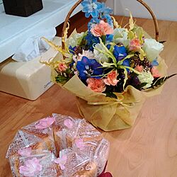 机/お花のプレゼント/手作りシフォンケーキのインテリア実例 - 2015-09-24 18:20:13
