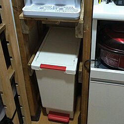 キッチン/ディアウォール DIY/ゴミ箱/ウォーターサーバー/DIYのインテリア実例 - 2021-07-01 19:16:15