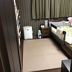 ベッド周り/ジョイントマット/RC大分支部/狭小住宅/訪問がなかなか出来ずゴメンナサイ...などのインテリア実例 - 2017-07-16 17:39:36