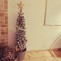 リビング/クリスマスツリー/ブリキ缶/薪/ニトリのインテリア実例 - 2016-11-17 08:28:32