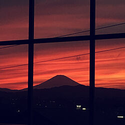 ベッド周り/窓辺/富士山が見える部屋/富士山/窓辺のインテリア...などのインテリア実例 - 2017-09-15 09:31:23