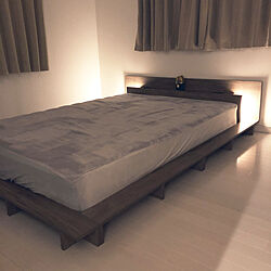 ベッド周り/照明付きベッド/白い床/マットレス/すのこベッド...などのインテリア実例 - 2024-04-04 19:41:56