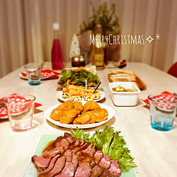 どピンクのシャンメリー/手抜き料理/グラスは息子が/息子主催のクリスマスパーティ/クリスマス...などのインテリア実例 - 2018-12-24 23:44:00