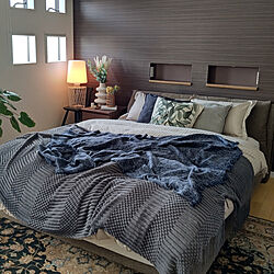 ベッド周り/ベッドフレーム/ペルシャ絨毯/観葉植物/ベッド...などのインテリア実例 - 2021-04-02 17:48:29