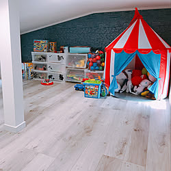 オモチャ、子供部屋に収まりきらない笑/IKEAのキッズテント/秘密基地　キッズスペース/小屋裏収納/子供部屋&キッズスペース...などのインテリア実例 - 2020-02-05 16:10:06