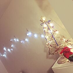 壁/天井/クリスマスツリーをリメイクしました/クリスマス飾り/ニトリ/LEDライト付きガーランド...などのインテリア実例 - 2016-11-27 23:55:14
