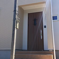 玄関/入り口/玄関ドアのシートも剥がれました。/玄関ドア ykkのインテリア実例 - 2017-05-28 13:25:46