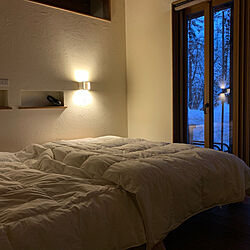 間接照明/寝室/雪景色/季節を楽しむ暮らし/窓からの眺め...などのインテリア実例 - 2021-01-12 16:07:44