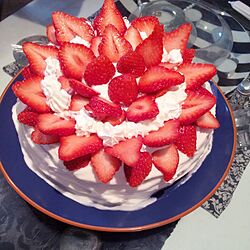 手作りケーキ/バースデーケーキ/苺のホールケーキ/お誕生日ケーキのインテリア実例 - 2015-03-02 18:13:19