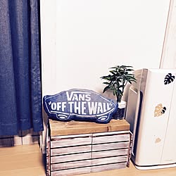 ミルクペイント/ルーター隠し/デニムカーテン/VANS/セリア...などのインテリア実例 - 2016-10-01 23:25:12