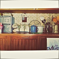 キッチン/BRISTOL KITCHEN COUNTER/DIY/食器棚/vintage wallpaper...などのインテリア実例 - 2015-01-03 22:38:34