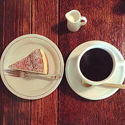 ベッド周り/ケーキ/コーヒー/うちじゃなくてすいません/カフェ...などのインテリア実例 - 2015-06-08 20:05:47