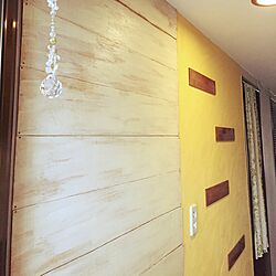 玄関/入り口/サンキャッチャー/板壁 DIY/漆喰の壁DIY/風水deお部屋作り...などのインテリア実例 - 2015-06-13 09:04:45