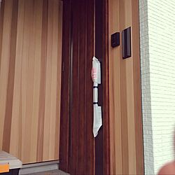 玄関/入り口/リクシルの玄関ドア/レッドシダー/新築建築中のインテリア実例 - 2016-08-04 19:26:43