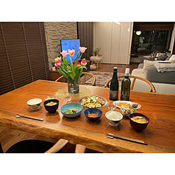 机/ウォールナット/オイシックス/夕食/ガラスの花器...などのインテリア実例 - 2024-02-14 06:33:04