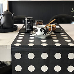 机/IKEAテーブルクロス/くつろぎの時間/テーブルの向き変更/白黒...などのインテリア実例 - 2018-06-25 00:33:30