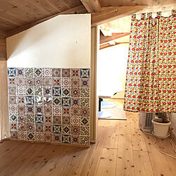 しっくい壁DIY/しっくい壁/ニトリ椅子/着物リメイク/和風暖簾...などのインテリア実例 - 2022-04-08 07:24:14