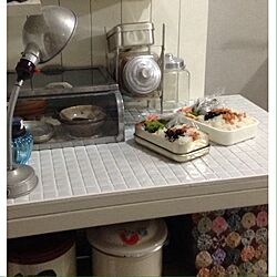 キッチン/アルミのお弁当箱/レトロ/ガラス瓶/DIY棚...などのインテリア実例 - 2013-09-26 09:33:25