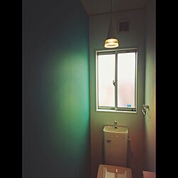 バス/トイレ/おしゃれな照明/ブルーの壁/TOTOトイレ/アクセントクロスのインテリア実例 - 2016-11-14 09:19:53