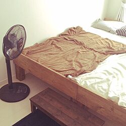 ベッド周り/DIY/ベッドしかない寝室/ブライワックス ジャコビアン/踏み台DIY...などのインテリア実例 - 2014-07-22 15:42:40