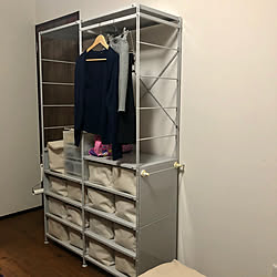 子供服収納/子ども部屋収納/IKEA/レトロ/スチールユニットシェルフ...などのインテリア実例 - 2020-10-07 18:34:25