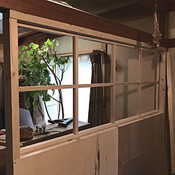 格子窓の仕切り壁/仕切り壁DIY/ハンドメイド/DIY/シンプルライフ...などのインテリア実例 - 2020-09-26 18:24:23