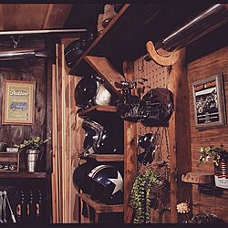 壁/天井/DIY/DULTONポスター/ヘルメット置き棚/マフラーは手作りフックに掛けてます...などのインテリア実例 - 2015-04-22 21:05:23