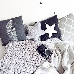 ベッド周り/chunky knit blanket/ブランケット/ペイントリメイク/星柄...などのインテリア実例 - 2016-10-13 11:56:26