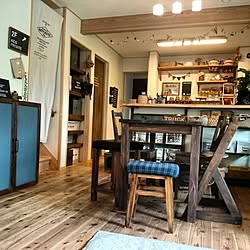 部屋全体/家具はお義父さんがDIY!/子供ロッカー/無垢の床/みんなからの素敵便...などのインテリア実例 - 2015-06-10 09:55:10