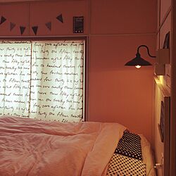 ベッド周り/ドット柄/アンティーク照明/ピンクの壁/モノトーン...などのインテリア実例 - 2016-02-27 15:40:56