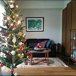 リビング/マッキントッシュ　テーブル/IKEAのクリスマスツリー/大塚家具ソファ/ペルシャ絨毯のインテリア実例 - 2016-12-30 23:41:17
