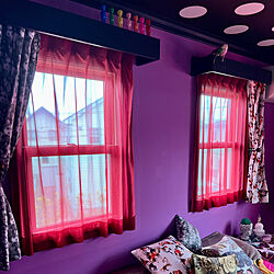 紫の壁/カーテンボックス/カーテン/窓周り/ベッドルームインテリア...などのインテリア実例 - 2023-05-15 22:11:39