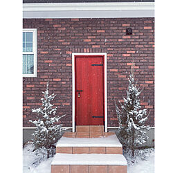 レンガ壁/雪景色/赤いドア/勝手口のドア/2023.1.15...などのインテリア実例 - 2023-01-15 19:56:22