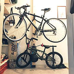 ディアウォール/DIY/自転車壁掛け/玄関/入り口/築30年賃貸のインテリア実例 - 2019-04-15 13:45:48