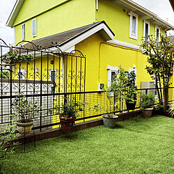 庭のフェンス/人工芝生をひいてみた/ガーデニング大好き❤/庭を綺麗にしたい！/リビングのインテリア実例 - 2021-08-22 10:17:20