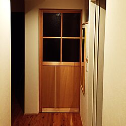 玄関/入り口/趣味部屋への入り口です。木＋スリガラス/ナチュラルのインテリア実例 - 2015-09-12 22:02:48
