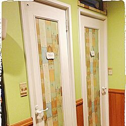 ドアや靴箱の扉にも壁紙貼りました。のインテリア実例 - 2013-09-08 12:06:32