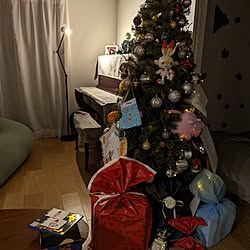 部屋全体/クリスマス/お疲れ生です/お疲れ様です/乾杯！...などのインテリア実例 - 2023-12-25 02:10:36