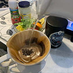 ハロウィンの缶を使ってます/カルディのキリマンジャロ/朝は必ずコーヒー/コーヒー/キッチン...などのインテリア実例 - 2022-01-21 07:36:59