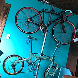 壁/天井/自転車のある部屋/ターコイズブルーの壁/ミノウラ/チェレステカラー...などのインテリア実例 - 2017-04-02 10:15:44