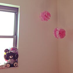 部屋全体/ハンドメイド/女の子の部屋/ペーパーポンポン 手作り/ピンクの壁...などのインテリア実例 - 2016-10-15 12:05:40